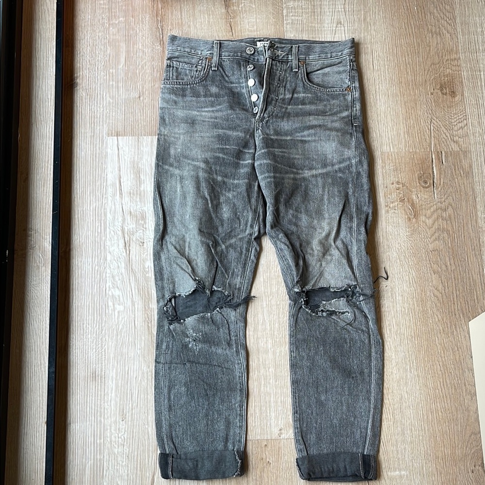 Distressed Gray Men's Jeans